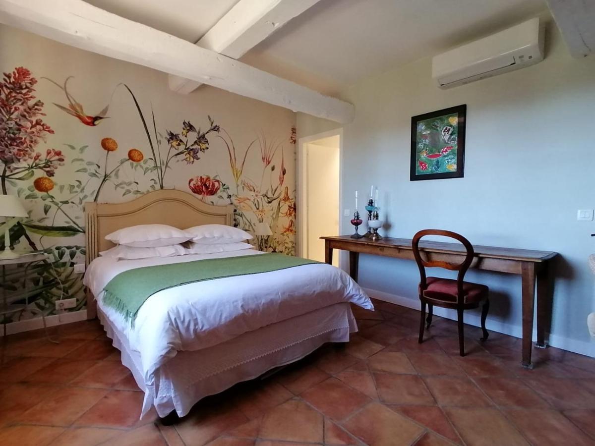 La Perasceda Bed & Breakfast Spéracèdes Bagian luar foto