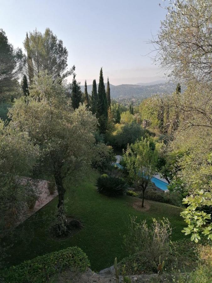 La Perasceda Bed & Breakfast Spéracèdes Bagian luar foto