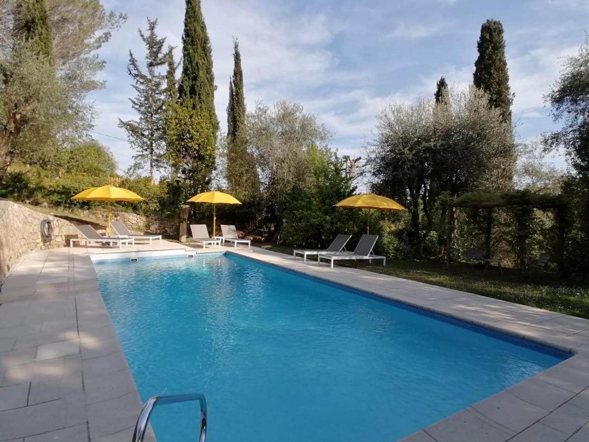 La Perasceda Bed & Breakfast Spéracèdes Bagian luar foto