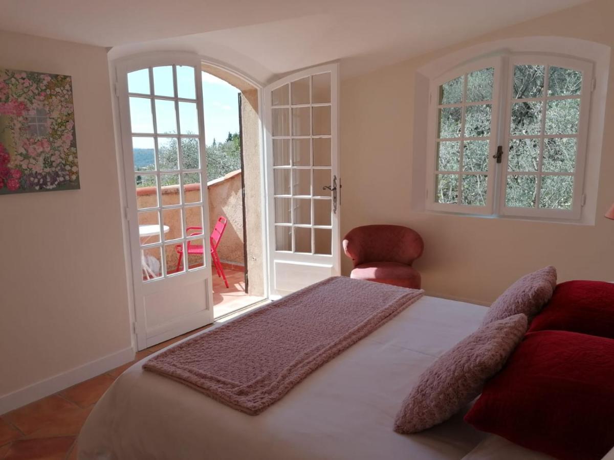 La Perasceda Bed & Breakfast Spéracèdes Bagian luar foto